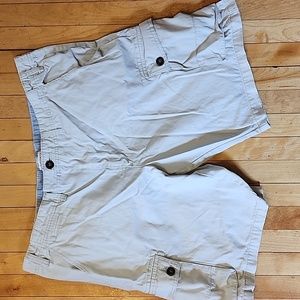 Merona Men's tan cargo shorts size 40